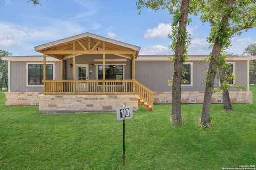 136 Syrah St, La Vernia, TX, 78121 | Card Image