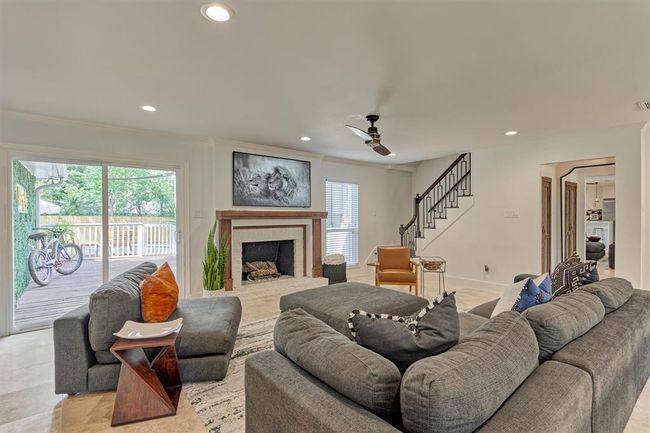 6102 Darby Way, House other with 5 bedrooms, 3 bathrooms and 2 parking in Spring TX | Image 10