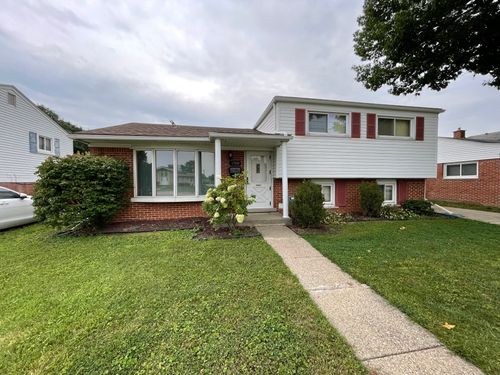 18934 Frazho Rd, Roseville, MI, 48066-3552 | Card Image