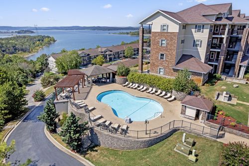 118-200 Majestic Dr, Branson, MO, 65616-2015 | Card Image