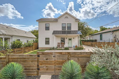 1-6915 Carver Avenue, Austin, TX, 78752 | Card Image