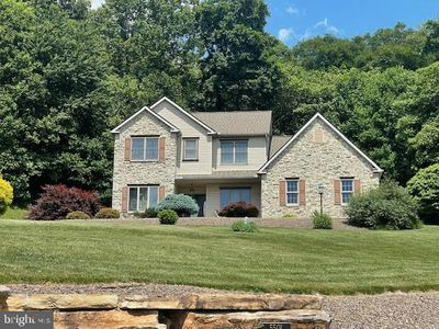 5501 Deer Path Lane, House other with 4 bedrooms, 2 bathrooms and null parking in GAP PA | Image 2