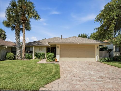 218 Canterbury Cir, New Smyrna Beach, FL, 32168-7904 | Card Image