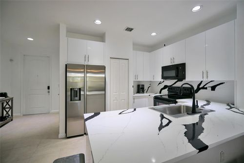 378-378 Ne 47th Pl, Deerfield Beach, FL, 33064-4104 | Card Image