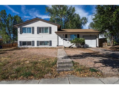 842 S Circle Dr, Colorado Springs, CO, 80910-2327 | Card Image
