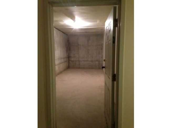 APT-206 - 7 Railroad Ave, Condo with 2 bedrooms, 1 bathrooms and null parking in Derry NH | Image 20