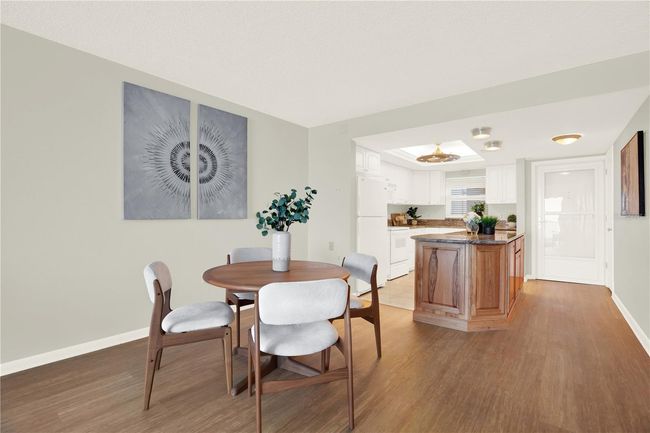 Open concept living/dining | Image 20