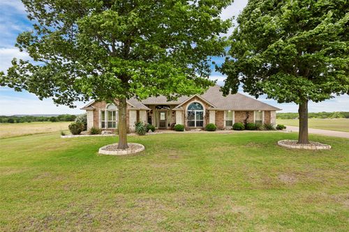 7520 Muirfield Dr, Cleburne, TX, 76033-8941 | Card Image
