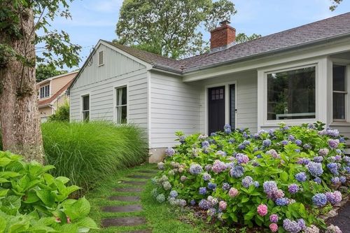 11065 Old Sound Ave, Mattituck, NY, 11952-2368 | Card Image