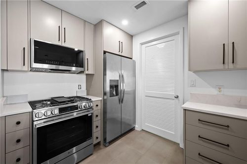 apt-1606-3338 Peachtree Rd Ne, Atlanta, GA, 30326-1467 | Card Image