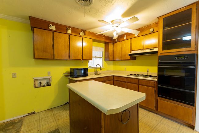 1103 5 Th Ave, House other with 3 bedrooms, 2 bathrooms and null parking in Coleman TX | Image 15