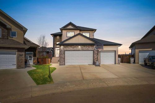 1703 56 Ave, Lloydminster, AB, T9V3L3 | Card Image