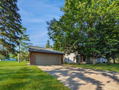 4694 Lenore Ln, Eagan, MN, 55122-3619 | Card Image