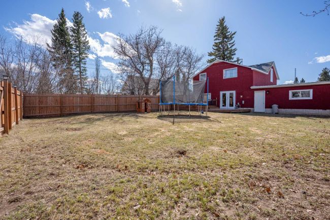 4818 50 Street, Home with 2 bedrooms, 1 bathrooms and 2 parking in Sedgewick AB | Image 6