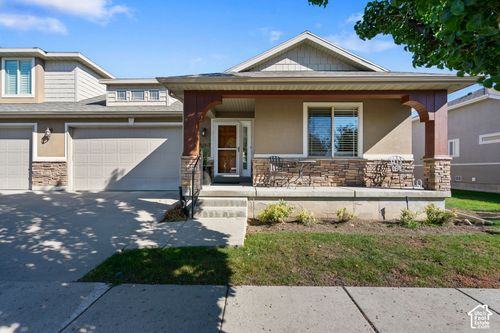 8067 S Station Landing Way, Sandy, UT, 84070-0208 | Card Image
