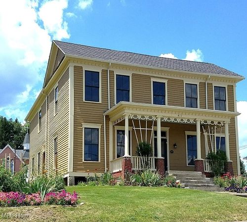 412 Church St, Spencer, WV, 25276-1822 | Card Image