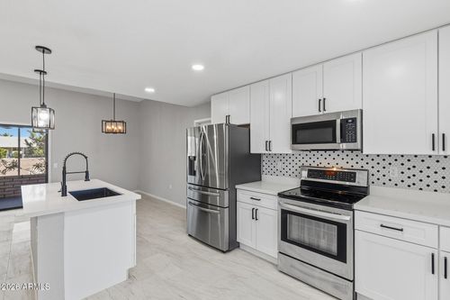 16817 N Meadow Park Dr, Sun City, AZ, 85351-1759 | Card Image