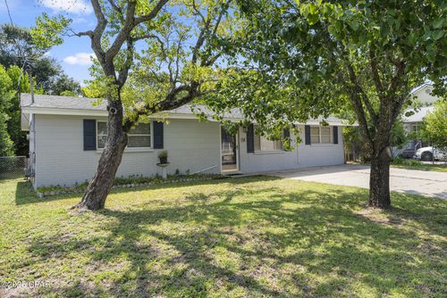 511 Wisteria St, Panama City Beach, FL, 32407-3127 | Card Image