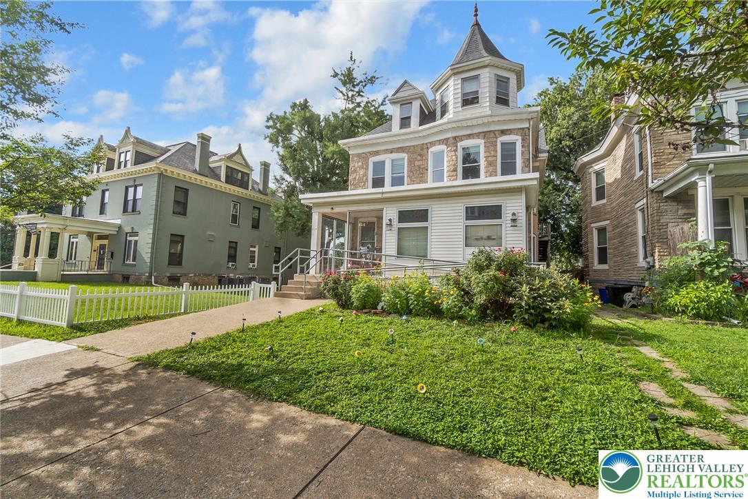 Residential in Easton 3