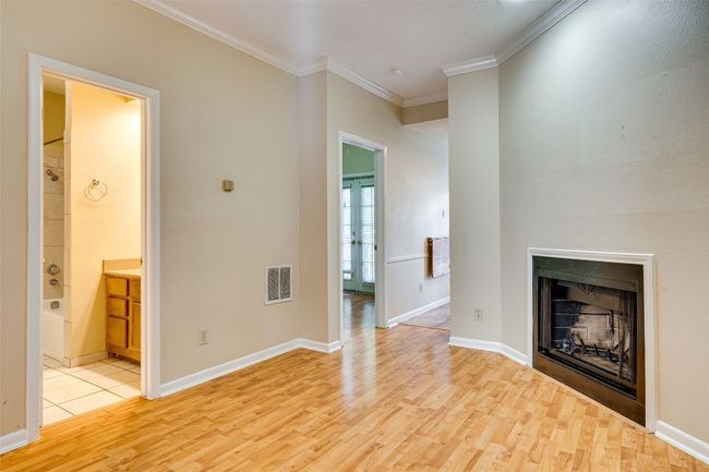 APT-205 - 715 W 22 Nd 1/2 St, Condo with 2 bedrooms, 2 bathrooms and 2 parking in Austin TX | Image 9