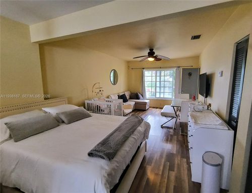 203-833 10th St, Miami Beach, FL, 33139-8440 | Card Image