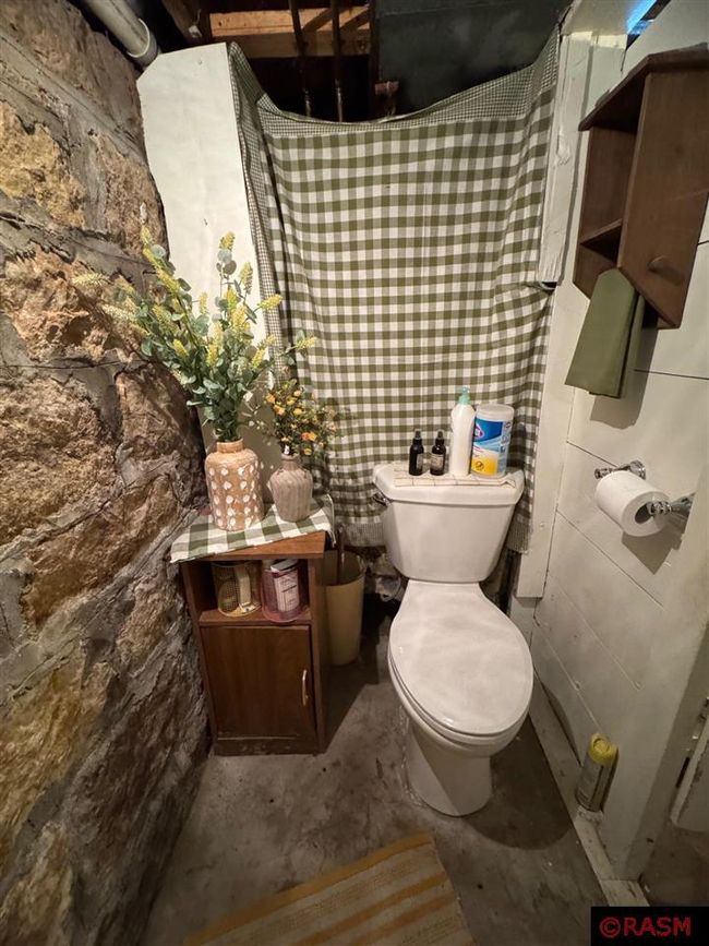 917 State St N, Home with 0 bedrooms, 0 bathrooms and null parking in Waseca MN | Image 28