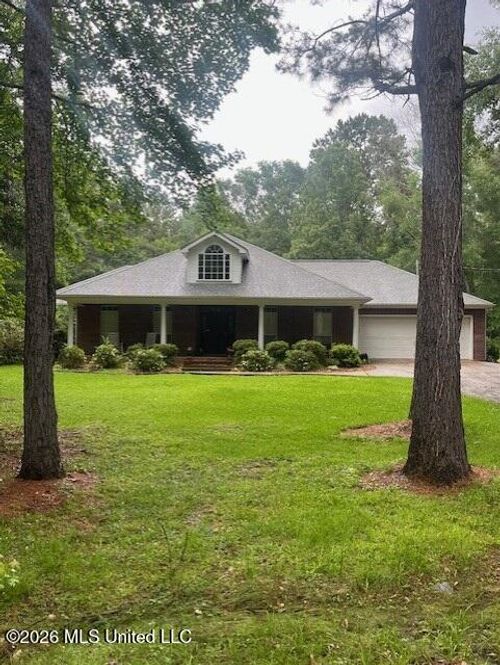 1177 David Benjamin Dr, Mccomb, MS, 39648-9556 | Card Image