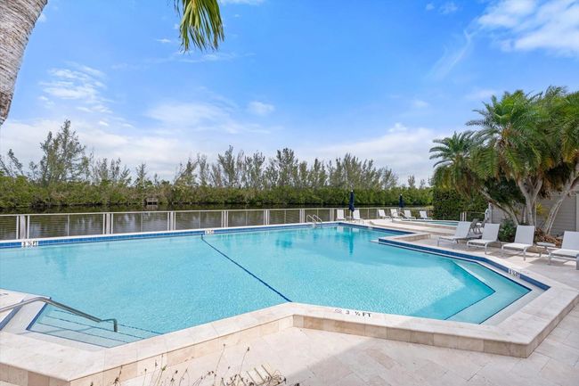 61 Tidy Island Blvd, Townhouse with 2 bedrooms, 2 bathrooms and null parking in BRADENTON FL | Image 36