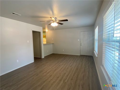 apt-a-415 E 4th Ave, Belton, TX, 76513-3112 | Card Image