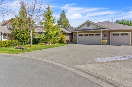 2483 Walbran Pl, Courtenay, BC, V9N9W9 | Card Image