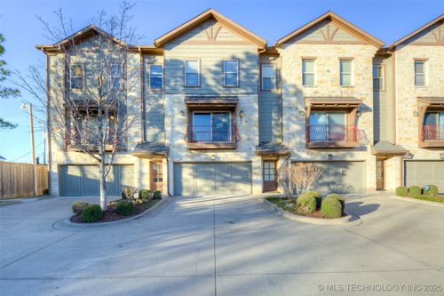 1333 41st Pl, Tulsa, OK, 74105-4035 | Card Image