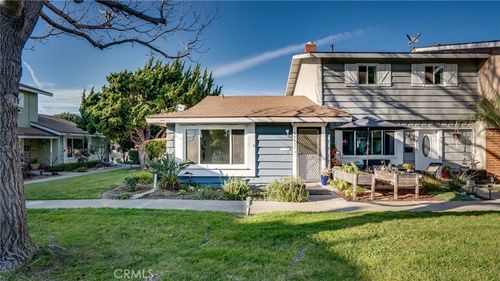 10122 Hull Dr, Huntington Beach, CA, 92646-4335 | Card Image