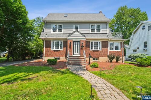 217 Grayson Pl, Teaneck, NJ, 07666-4720 | Card Image
