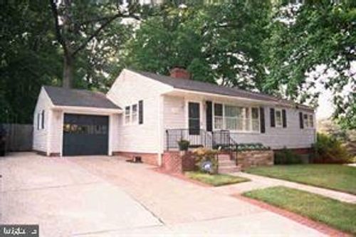 998 N Roosevelt St, FALLS CHURCH, VA, 22046-3634 | Card Image