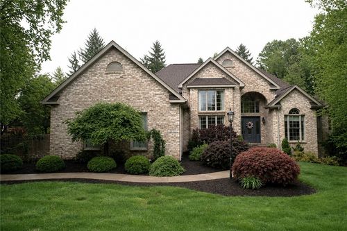 1054 Rimrock Rd, Greensburg, PA, 15601-1161 | Card Image