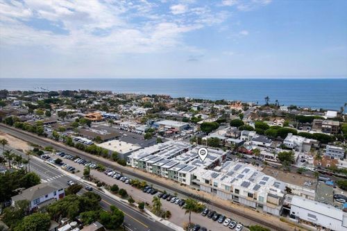 687 S Coast Highway 101, Encinitas, CA, 92024-3528 | Card Image