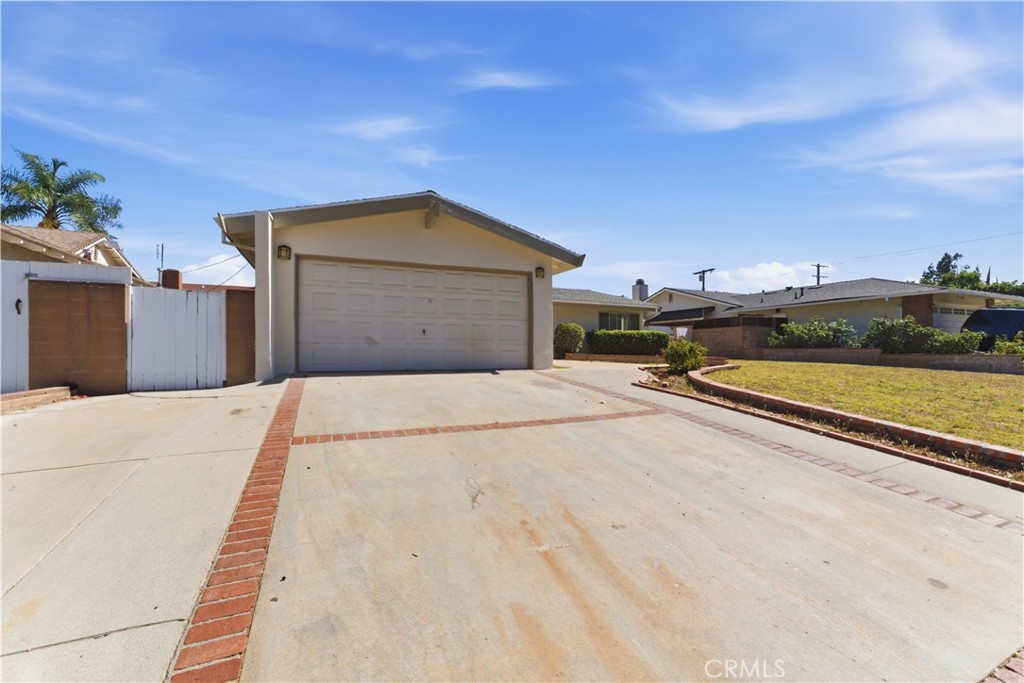 Residential in North Hills 5