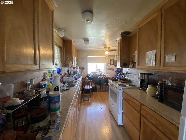 35001 Seavey Loop Rd, House other with 2 bedrooms, 1 bathrooms and null parking in Eugene OR | Image 7