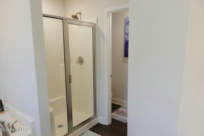 Primary bathroom | Image 17
