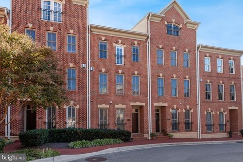 unit-4-2319 Boston St, BALTIMORE, MD, 21224-3661 | Card Image