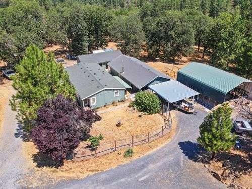 545 Hodson Rd, Gold Hill, OR, 97525-9705 | Card Image