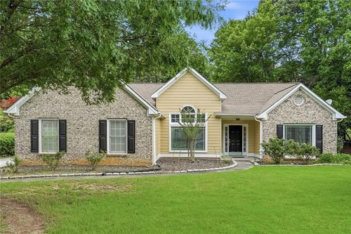 727 Eight Point Ct, Suwanee, GA, 30024-2635 | Card Image