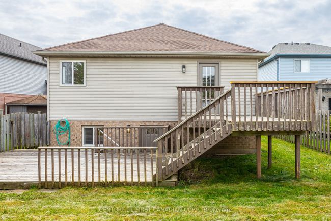 12 Ponsford Pl, House other with 5 bedrooms, 3 bathrooms and 4 parking in Saint Thomas ON | Image 36