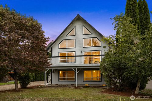 38130 Se Northern Street, Snoqualmie, WA, 98065 | Card Image