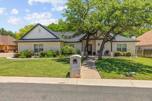 138 Stone Cyn, Fredericksburg, TX, 78624-2954 | Card Image