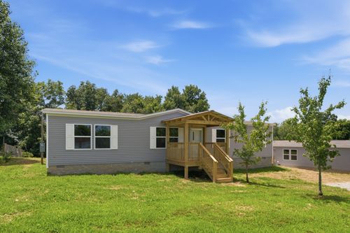 335 Meridian Dr, Smithville, TN, 37166-7757 | Card Image