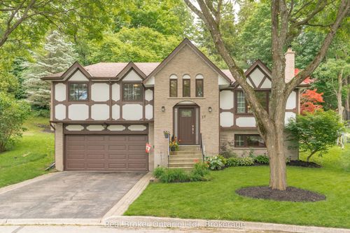 39 Wagoners Trail, Guelph, ON, N1G3M9 | Card Image