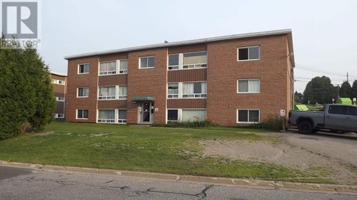 115 Hillside Dr N, Elliot Lake, ON, P5A1X5 | Card Image