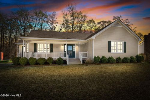 925 Pamela Ln, Rocky Mount, NC, 27803-1522 | Card Image