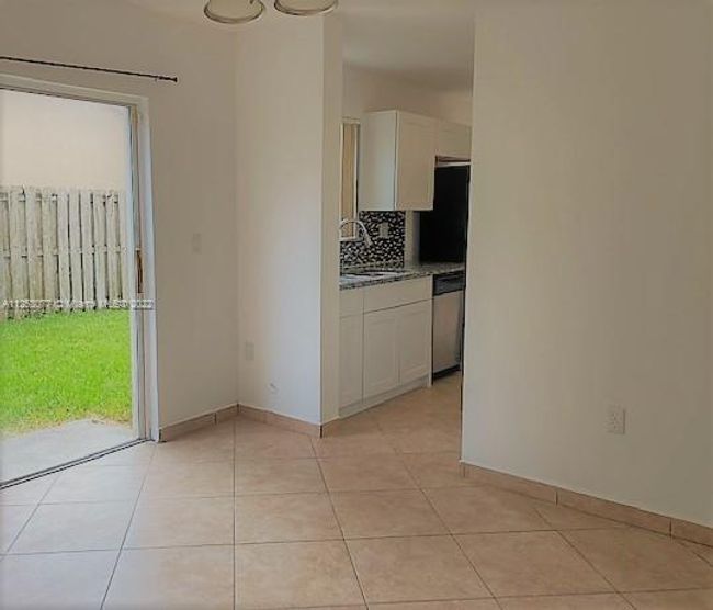 4611 Sw 152 Nd Ter, House other with 4 bedrooms, 3 bathrooms and null parking in Miramar FL | Image 6